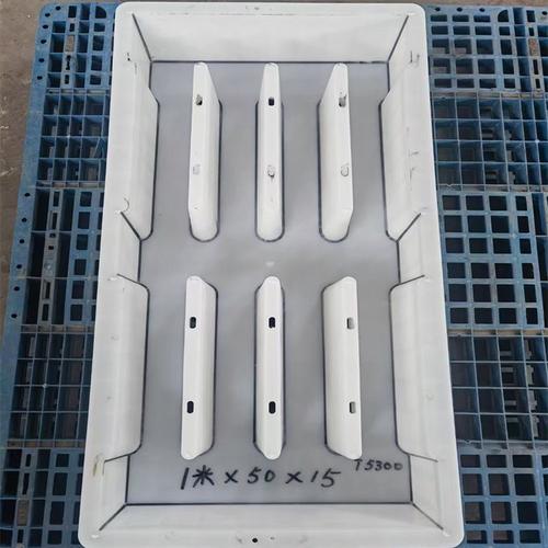 公路邊溝蓋板模具 缺口平面水溝蓋板與塑料模具在隧道電纜蓋板現澆施工中的應用